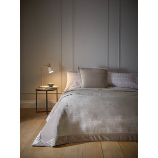 CONTENT BY TERENCE CONRAN Linear Velvet Bedspread