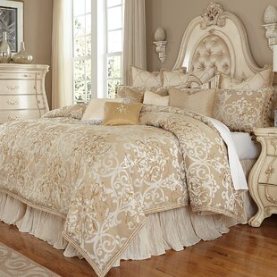 MICHAEL AMINI Luxembourg Traditional Damask Comforter Set