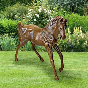 DESIGN TOSCANO Trotting Thoroughbred Horse Garden Statue