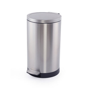 SIMPLYKLEEN Steel Step On Trash Can - 7.9 Gallons