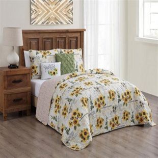 GENEVA HOME FASHION Yara Floral Quilt Set