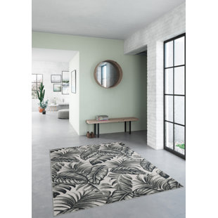BEACHCREST HOME Lucina Floral Indoor / Outdoor Area Rug