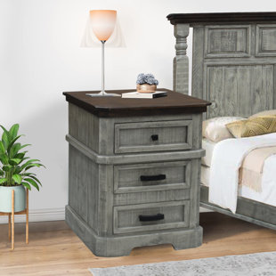 COTTAGE CREEK Sierra Vista Three Drawer Nightstand