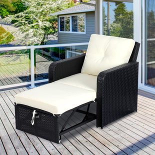 JULY'S SONG Convertible Wicker Chaise Lounge with Adjustable Backrest