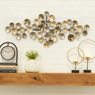 COSMOLIVING BY COSMOPOLITAN Wall Decor