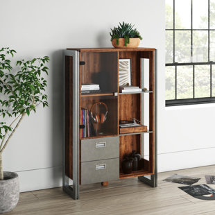 TRENT AUSTIN DESIGN Vitrine San Joaquin