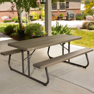 Lifetime Outdoor furnitures 6-Foot Classic Folding Picnic Table