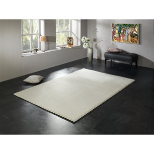 BRAYDEN STUDIO Solid Colour Machine Woven Cream Area Rug