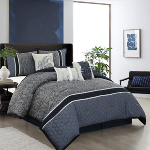 NANSHING AMERICA, INC Geraldine 7 Piece Paisley Comforter Set