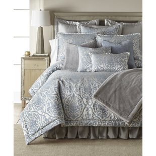THREAD AND WEAVE Modern & Contemporary Ring Stitch Damask Comforter Set