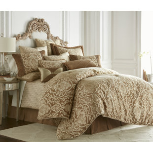 THREAD AND WEAVE Modern & Contemporary Ring Stitch Damask Comforter Set