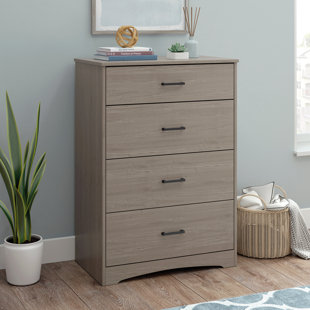 ANDOVER MILLS™ Koester 4 - Drawer Dresser