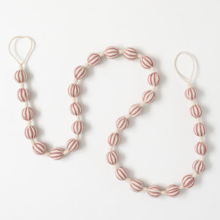 CLOVER LANE 69'' Novelty Garland Garland
