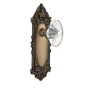 NOSTALGIC WAREHOUSE Victorian Plate with Oval Fluted Crystal Door Knob
