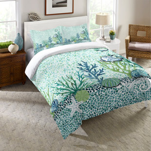 LAURAL HOME Machine Woven Comforter