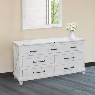 COTTAGE CREEK Nashville Seven Drawer Dresser