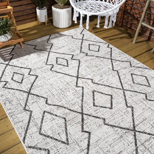 MILLWOOD PINES Mudge Geometric Ivory/Black Indoor/Outdoor Area Rug