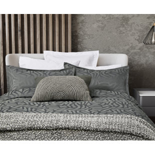 NALU NICOLE SCHERZINGER Makia Duvet Cover Charcoal