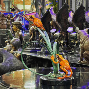 METROPOLITAN GALLERIES Bronze Frogs and Dragonfly on Grass Table Top Sculpture