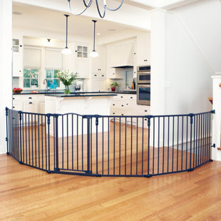 TUCKER MURPHY PET™ Priester Play Enclosure / Safety Gate Combo