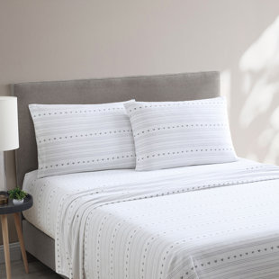 ED ELLEN DEGENERES Heart Stitch 100% Cotton Flannel Sheet Set