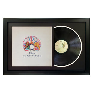 WALL DECOR SOLUTIONS, INC Queen // A Night at the Opera Wall Décor