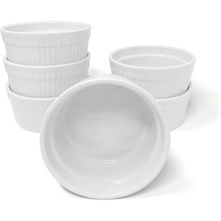 Furmaware 18 oz White Ceramic Round Ramekins (Set of 6)