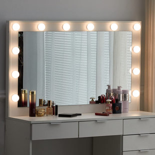 BRAYDEN STUDIO Comfort Dressing Table with Mirror