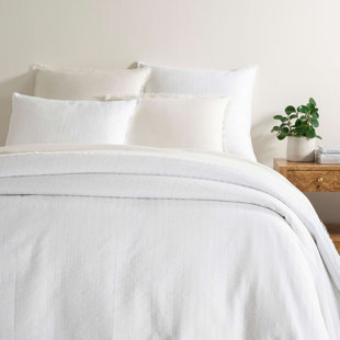 PINE CONE HILL Roark Matelasse Coverlet