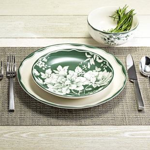 222 FIFTH Brittany 12 Piece Porcelain Dinnerware Set