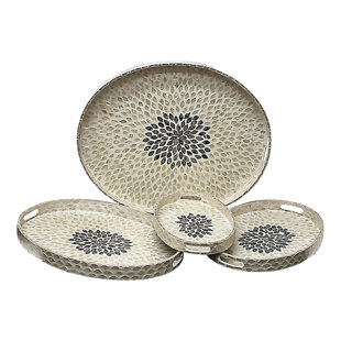 ESSENTIAL DÉCOR & BEYOND, INC 4 Piece Serving Tray Set