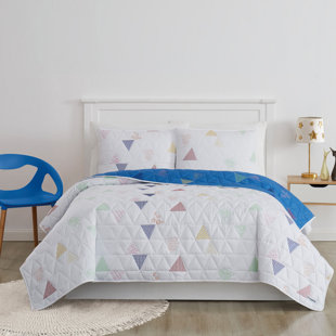 CRAYOLA LLC Quilt Set