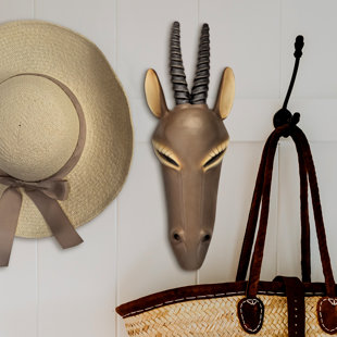 DESIGN TOSCANO Serengeti Animal Masks African Gemsbok Wall Sculpture