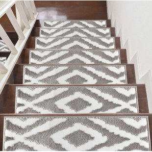 FOUNDRY SELECT Sofihas Non-Slip Stair Tread