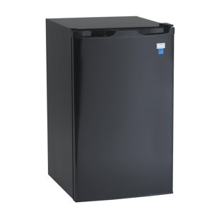 AVANTI PRODUCTS Avanti 4.4 cu. ft. Compact Refrigerator