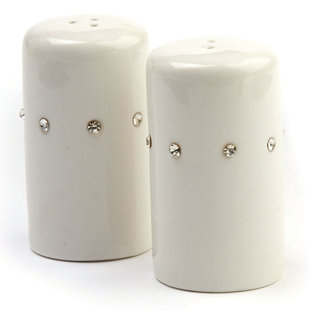 SYMPLE STUFF Salt and Pepper Shaker Set