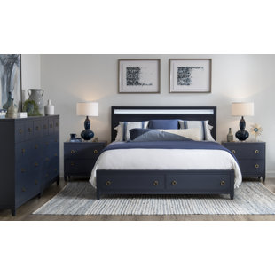 LEGACY CLASSIC FURNITURE Lillybelle Inkwell Upholstered Storage Bed