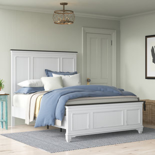 LAUREL FOUNDRY MODERN FARMHOUSE® Semaj Solid Wood Standard Bed