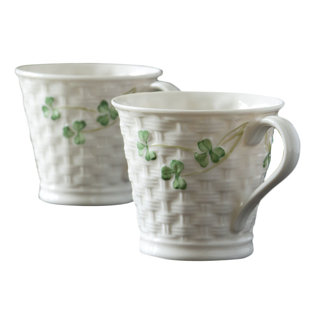 BELLEEK GROUP Shamrock Mug