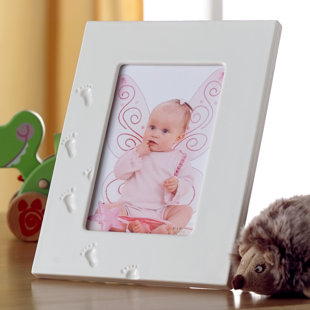BELLEEK GROUP Ivory Ceramic Embossed Picture Frame