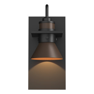 HUBBARDTON FORGE Erlenmeyer Aluminum Wall Light