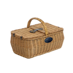 AUGUST GROVE Wicker Picnic Basket