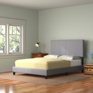 ANDOVER MILLS™ Parishville Upholstered Low Profile Standard Bed