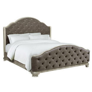 PULASKI FURNITURE Rhianna Tufted Upholstered Standard Bed