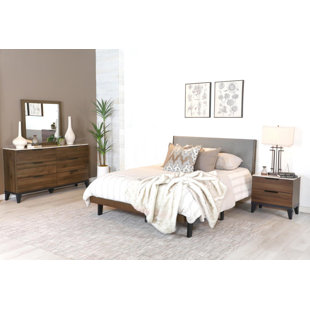 FOUNDSTONE™ Ovilla 4 Piece Bedroom Set