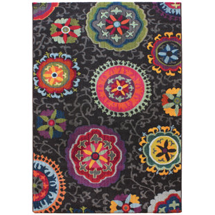 LATITUDE VIVE Annisville Floral Machine Woven Black Area Rug