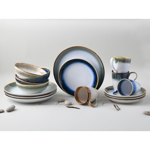 CREATABLE Cascade 16 Piece Porcelain China Dinnerware Set - Service for 4