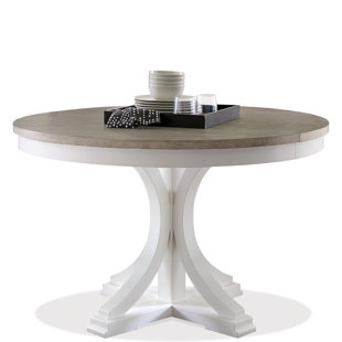 RIVERSIDE FURNITURE Cora Extendable Pedestal Dining Table