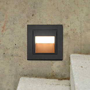 VONN LIGHTING 3.5-in Modern Low-Voltage 2-Watt ETL Certified Integrated LED Outdoor Steps Light