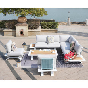 DIRECT WICKER 4 Piece Sectional Seating Group with Cushions